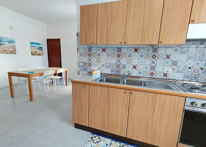 Appartement Per Famiglie Ed Amici A 3 Minuti A Piedi Dal Mare Rosso Corallo